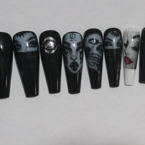 Mysterious ladies-  press on nail set - Picture 3 of 8